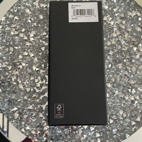 New in box Michael kors navy blue pair of rubber air tags $78 MSRP - Picture 7 of 9